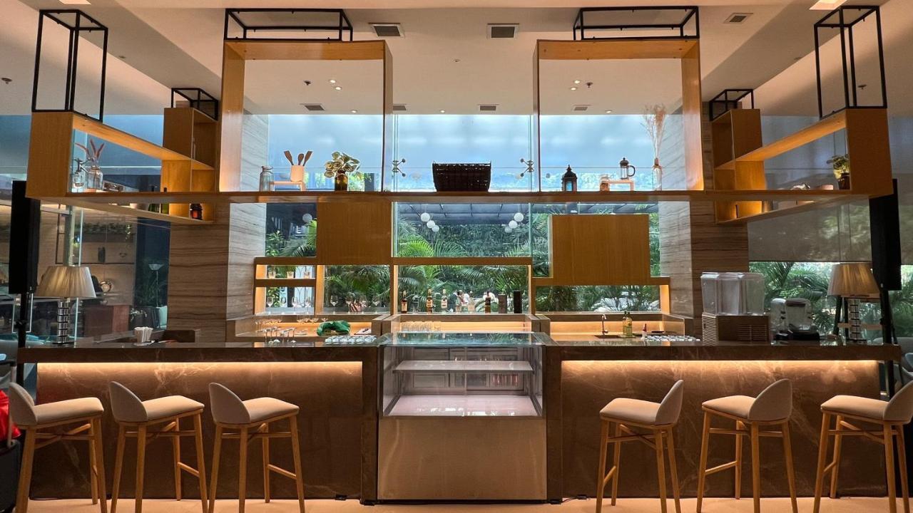 Hotel Express Manila Newport City, An Ihg