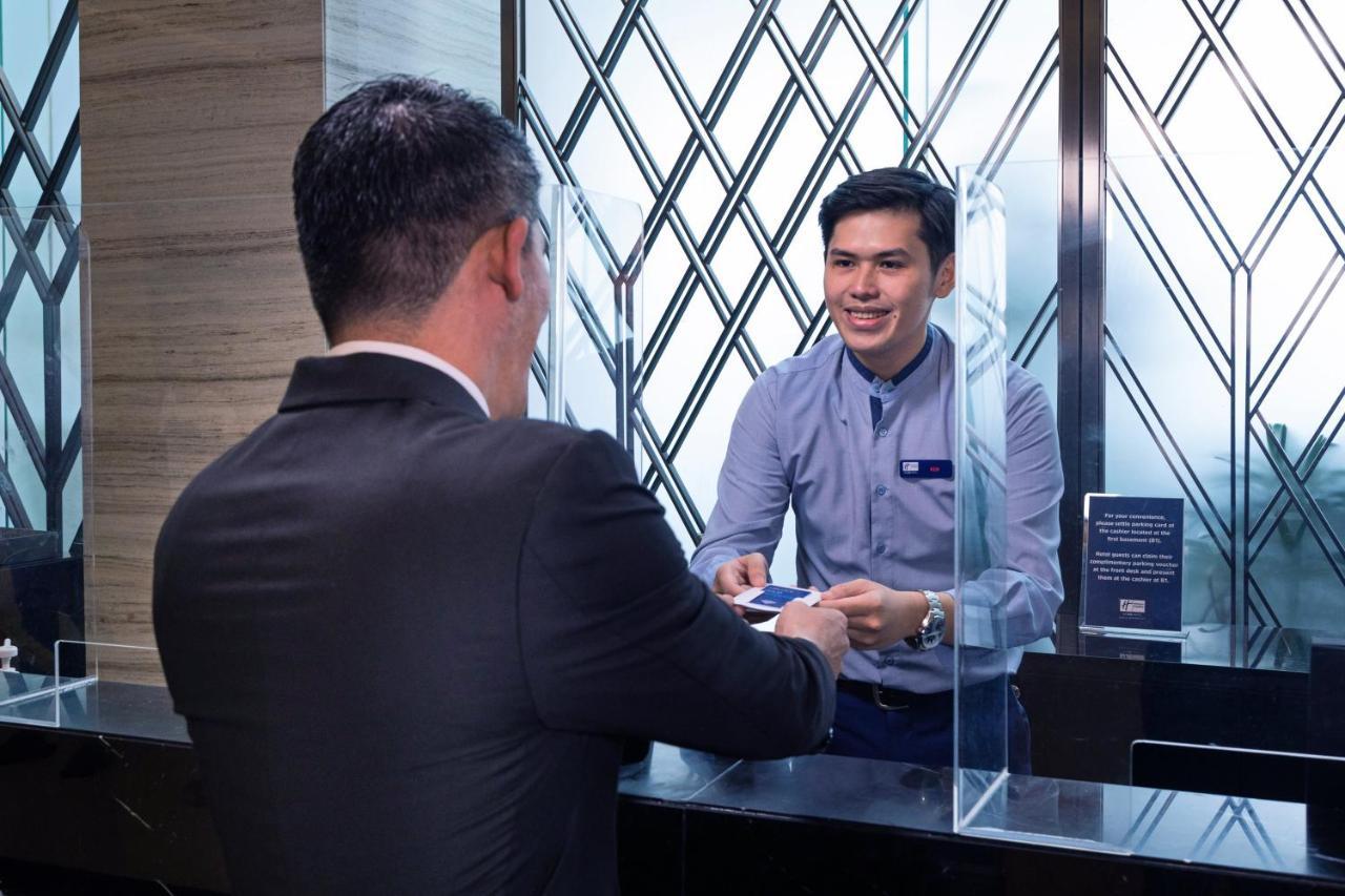 Hotel Express Manila Newport By Ihg 3*