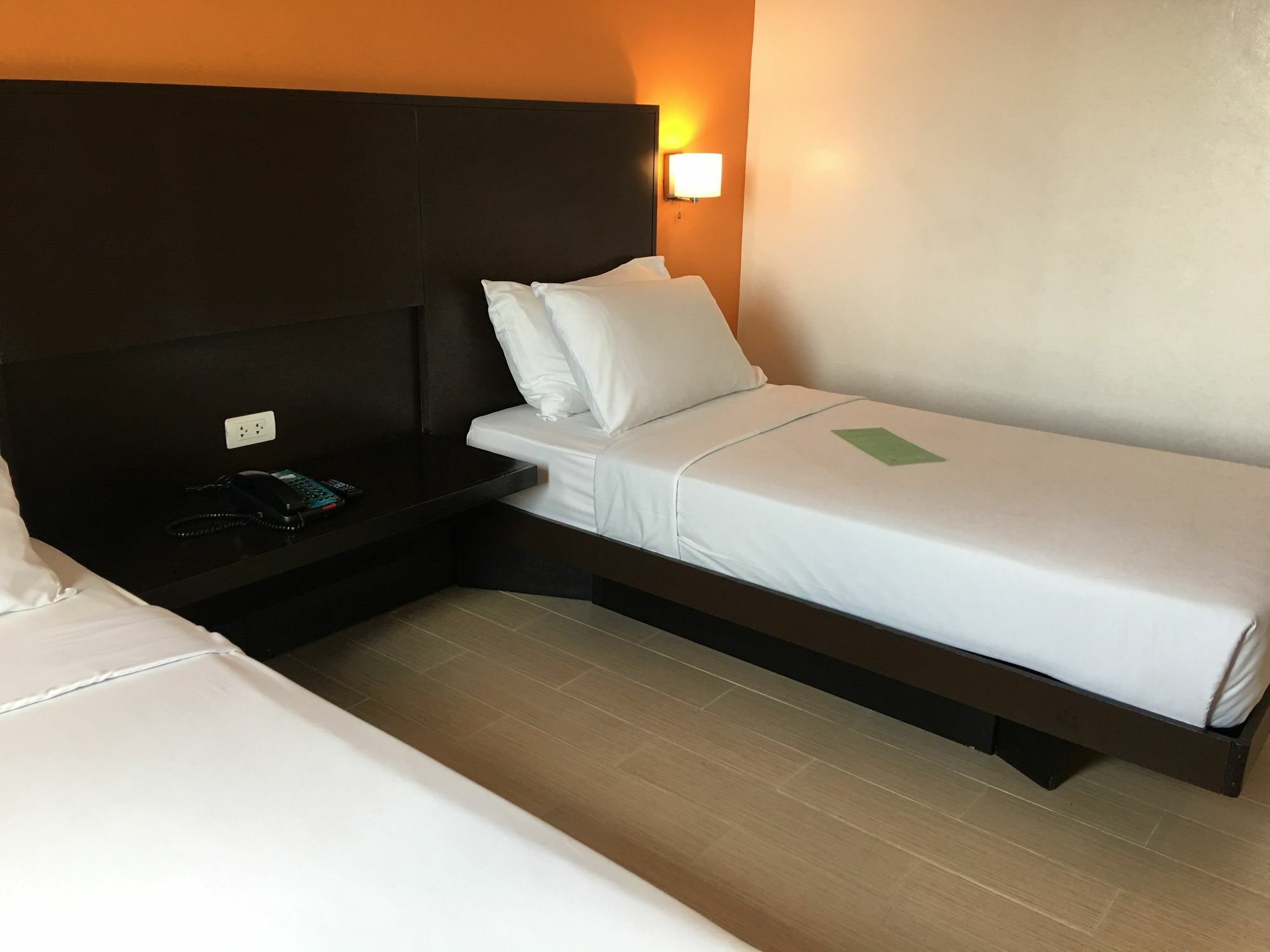 Express Manila Newport City, An Ihg