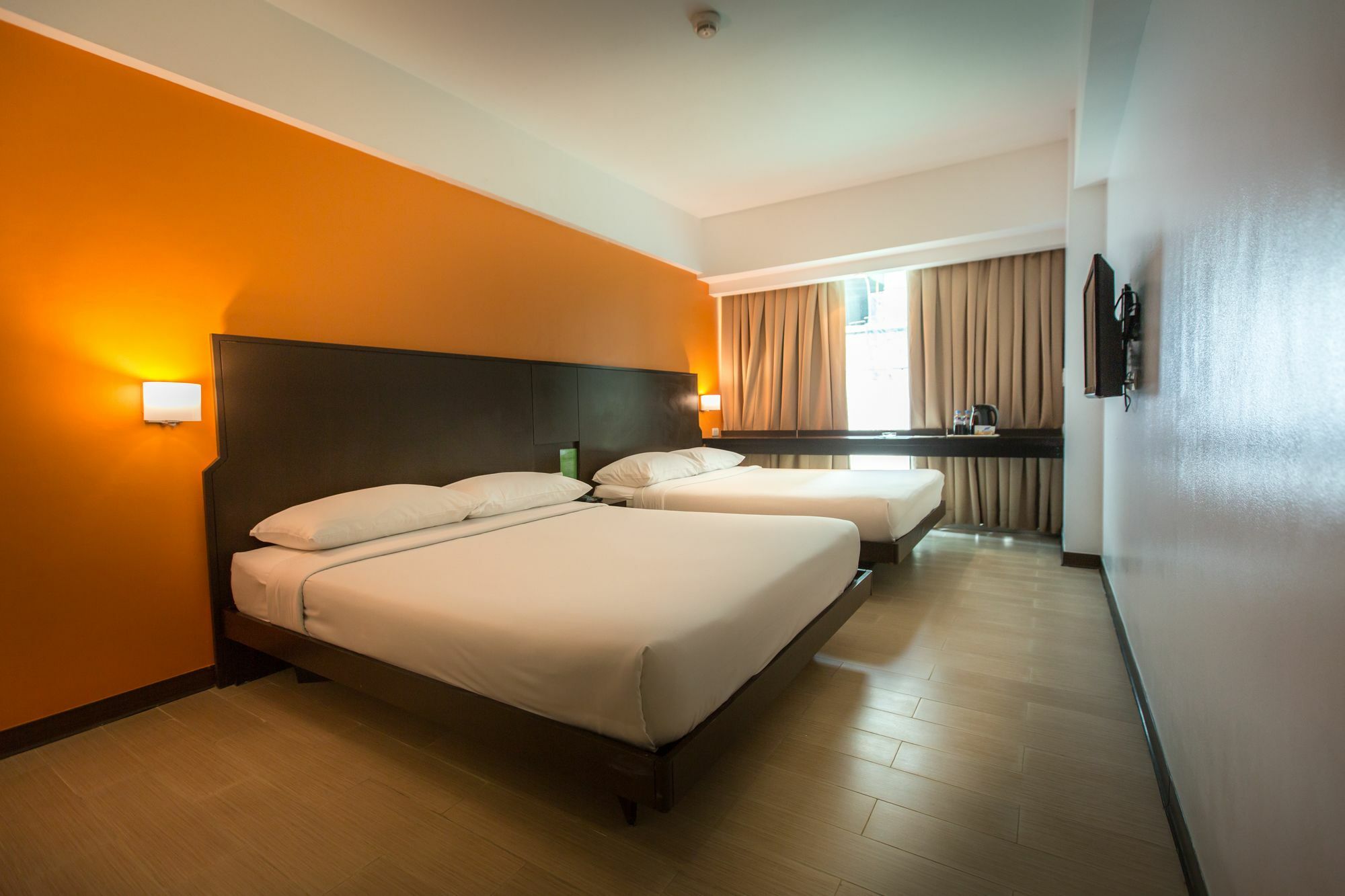 Express Manila Newport City, An Ihg